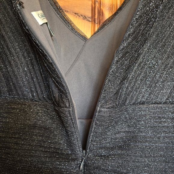 LBD with evening bag - Picture 4 of 11